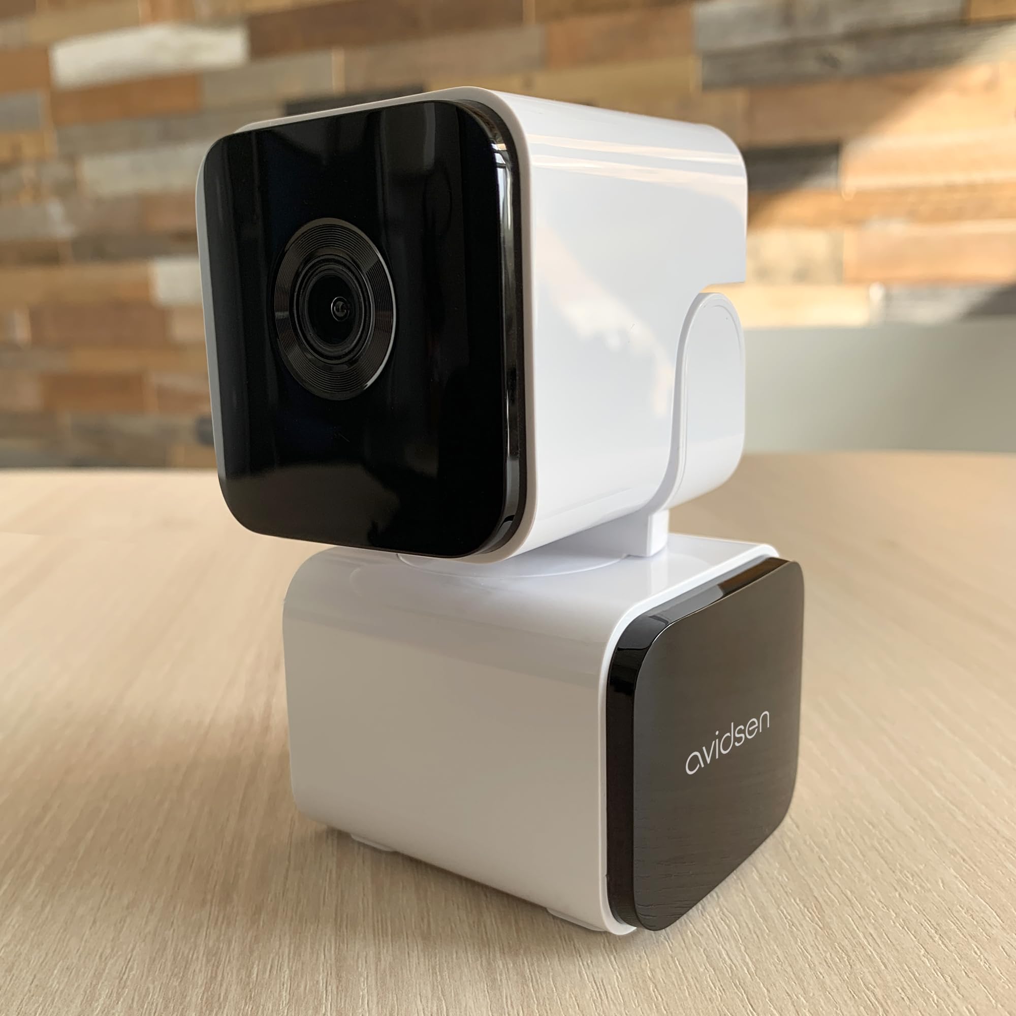 avidsen-homecam-i-4g-cam-ra-int-rieure-motoris-e-1080p-avec-sim image 4