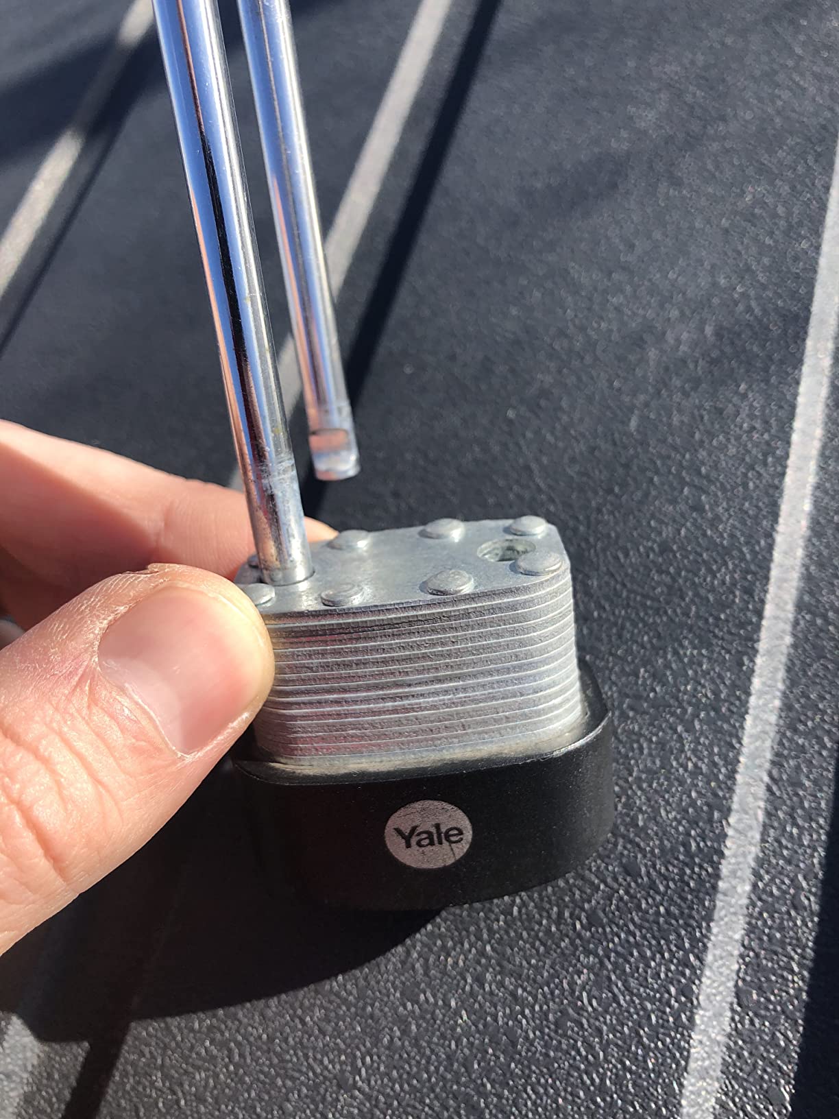 Bon cadenas à anse haute