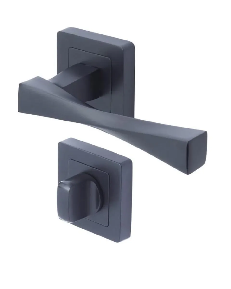 yale-verona-ypp7-v-cb-poign-e-de-porte-noire-sur-rosace-carr-e-condamnation-7-mm image 1
