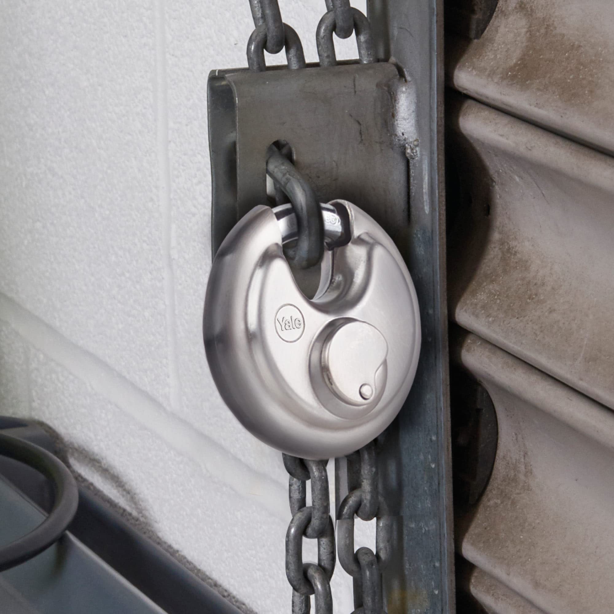yale-y114b-70-113-1-cadenas-disque-acier-inoxydable-70-mm image 3